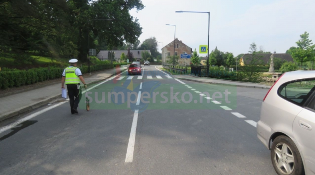 V Bludově došlo ke střetu osobního vozidla s cyklistkou