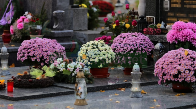 Na Jesenicku zloděj ukradl náhrobní desku