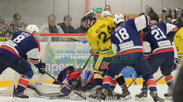 HOKEJ: Tři skupiny a čtyřicet zápasů