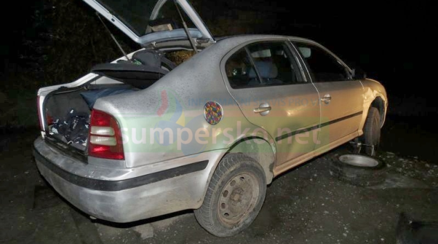 Lapka havaroval v Bohuslavicích. Náhradní pneumatiky „si opatřil" v Lukavici