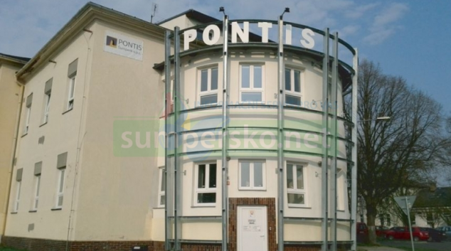 Seniory v Šumperku k lékaři doveze Taxík Maxík