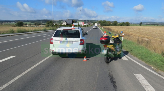 Opilý řidič skútru havaroval v Mohelnici
