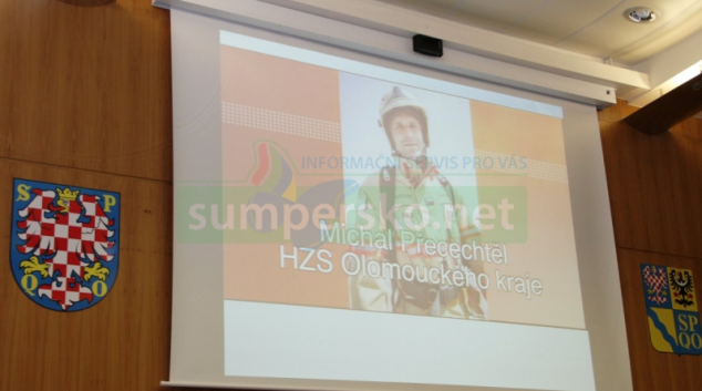 Profesionální hasič Michal Přecechtěl převzal krajské ocenění
