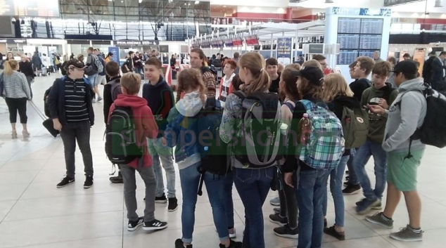 Žáci Pětky navštívili pražské letiště V. Havla