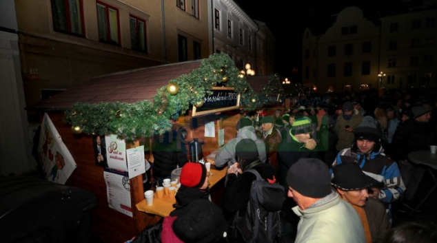 Prodej vánočního punče vydělal dětem přes 10 tisíc korun