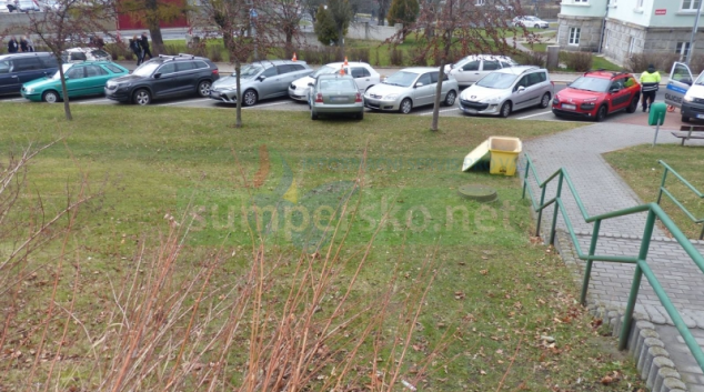 Vozidlo v Jeseníku se samovolně rozjelo z kopce