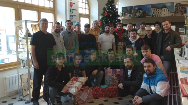 Také Draci přinesli dárky