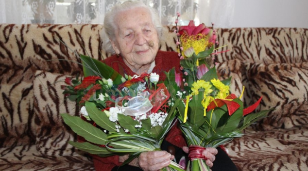 Aloisie Heděncová ze Šumperka oslavila obdivuhodné kulaté narozeniny
