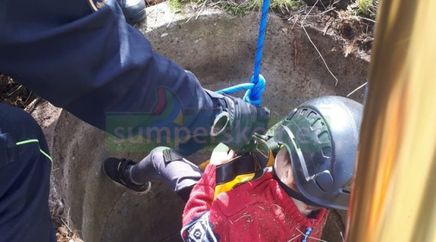 Hasiči-lezci zachránili v Šumperku dítě