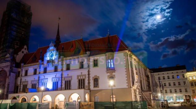 Olomoucké památky svítily modře