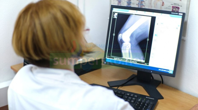 Jeseníky zaplňují turisté, místní nemocnice ošetřuje více úrazů