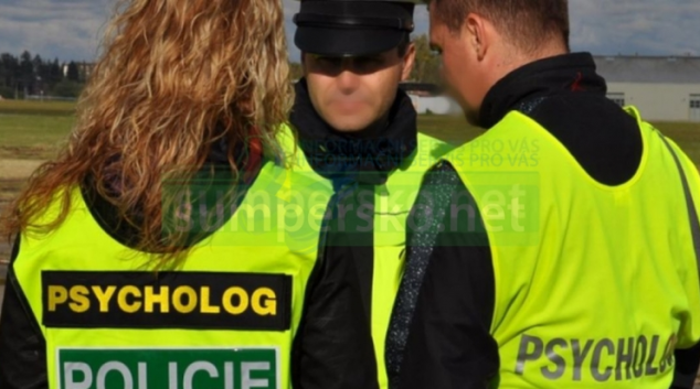 Opilý muž vyhrožoval, že se podřeže a podpálí