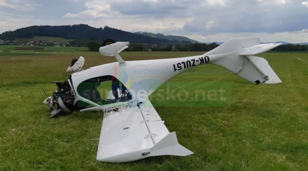 V Šumperku na letišti havaroval při přistávání Supralight