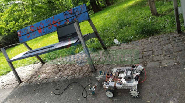 Roboty čeká 900 metrů dlouhá cesta olomouckým parkem