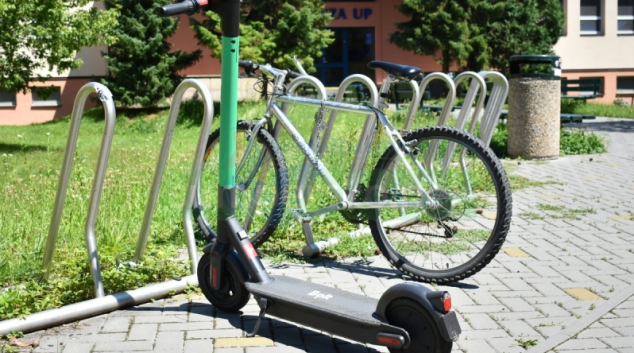 Psychologové z UP se podílejí na mezinárodním výzkumu e-koloběžek