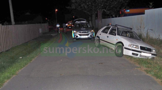 Podnapilý motorista policistům tvrdil, že neřídil