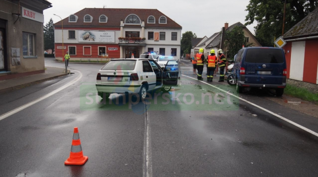 Pondělní deštivé počasí potrápilo nejednoho řidiče