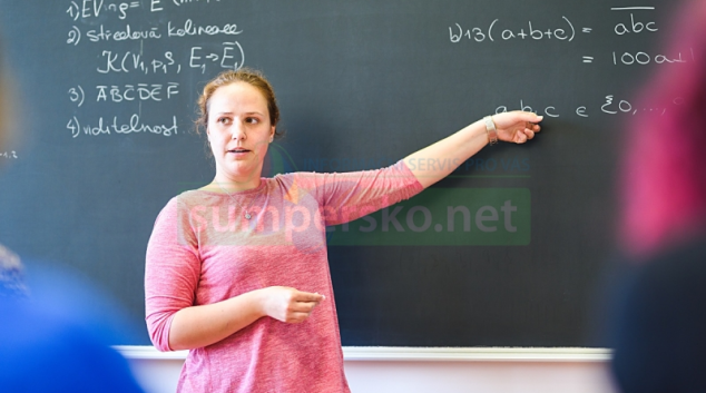 Dvacítku nových vzdělávacích kurzů pro středoškolské učitele