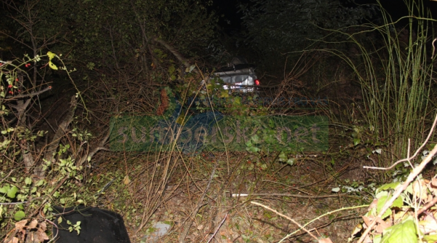 Opilý cizinec převrátil auto na střechu