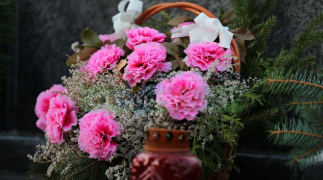 Seniorku ze Šumperku okradl zloděj na hřbitově v Prostějově