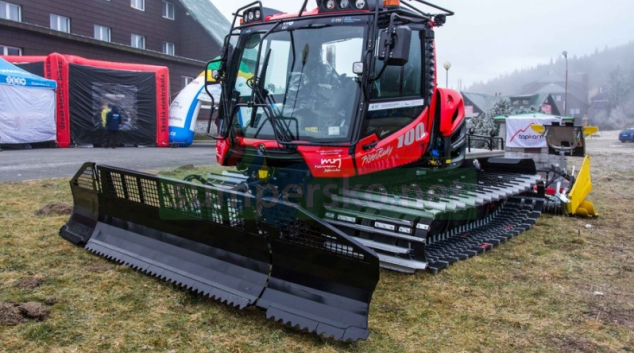 V Jeseníkách jezdí nová rolba