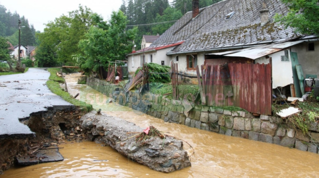 Do povodní zasažených obcí zamíří další peníze