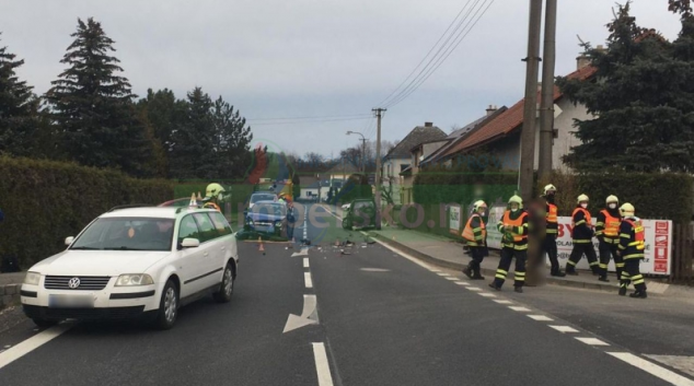 Srážka čtyř vozidel v Bludově