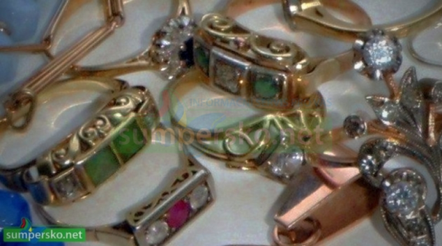 Recidivista se „specializoval" jen na šperky, nebo peníze