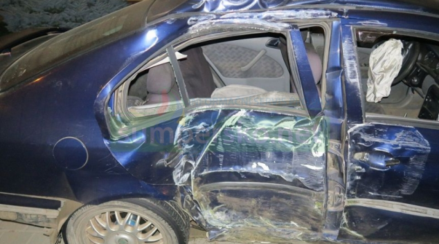 Řidič narazil do sloupu vysokého napětí