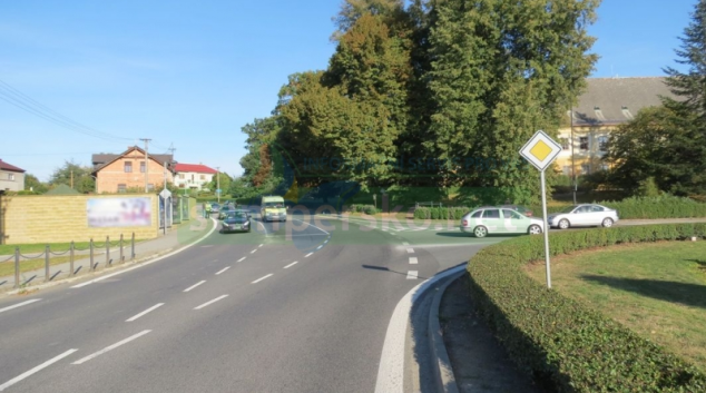 Policie hledá svědky dopravní nehody v Bludově