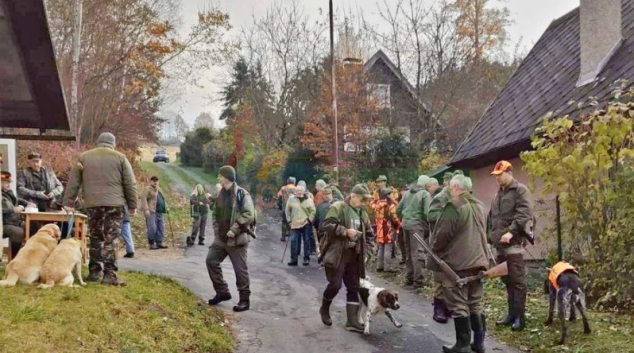 Kontrolu na honitbě v Bludově