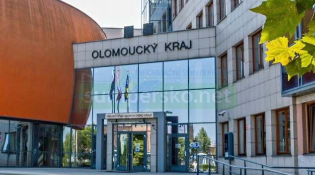 Hejtmanství zaplatí za města a obce poplatky OSA