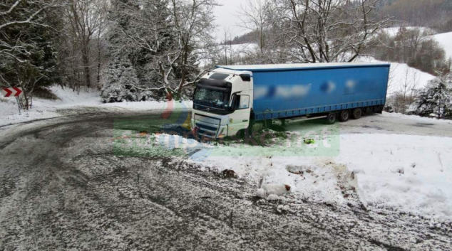 Kamion zapadl mezi Šumperkem a Bohdíkovem