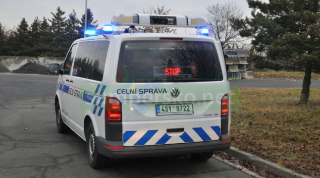 Zloděj s ukradeným autem v Německu přes Olomoucký kraj neprojel