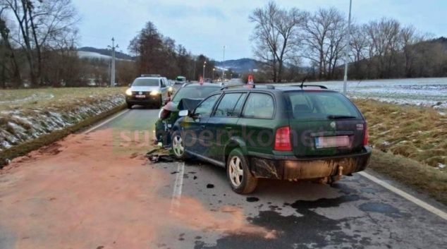 Řidič mezi Bratrušovem a Šumperkem přejel do protisměru