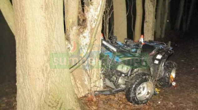 Řidič na čtyřkolce havaroval v parku