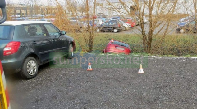 Řidiči sklouzla noha z brzdového pedálu