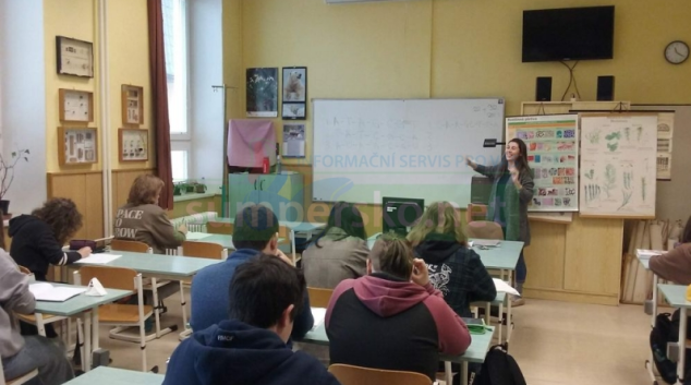 Američanka Rachel učí na střední škole v Šumperku
