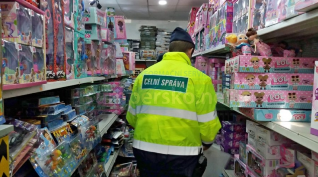Celníci v Olomouckém kraji odhalili padělané zboží