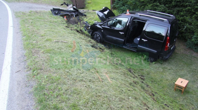 Motorista se plně nevěnoval řízení