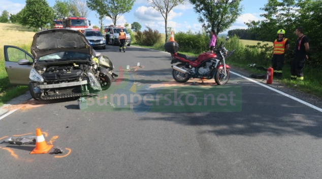 Motorkář najel do protisměru