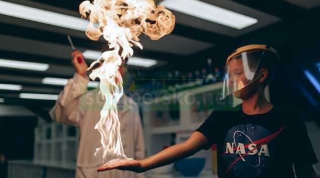 Superhrdinové Strážci poznání hledají odvážlivce