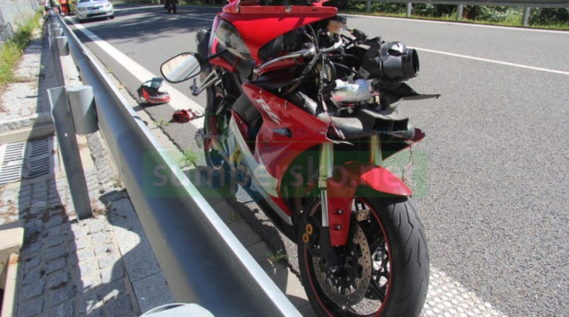 Motorkáři havarovali na Jesenicku i Šumpersku