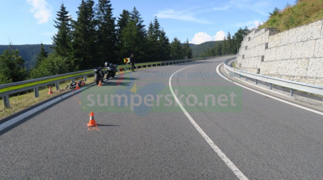 Motocyklista havaroval v třinácté zatáčce