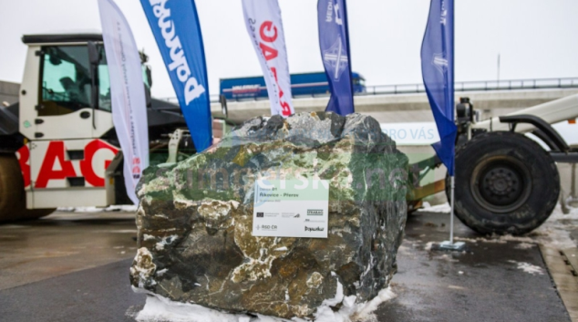 Začala stavba posledního úseku D1