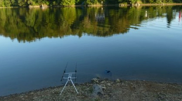Netradičně lovil ryby - vypustil rybníky