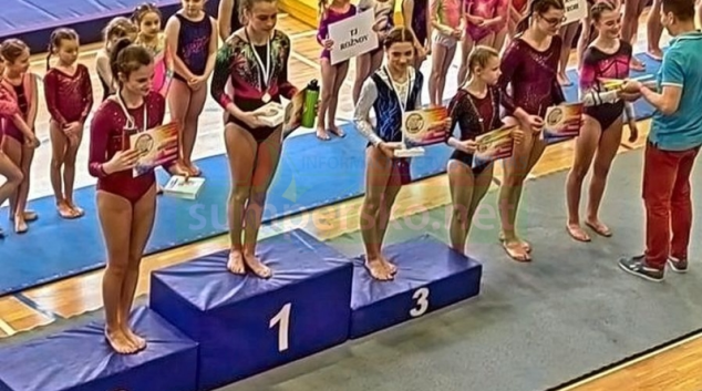 Šumperské sportovní gymnastky závodily ve Frenštátu p. Radhoštěm