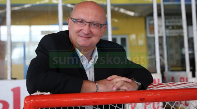 Skuteční zájemci byli pouze zvenčí!