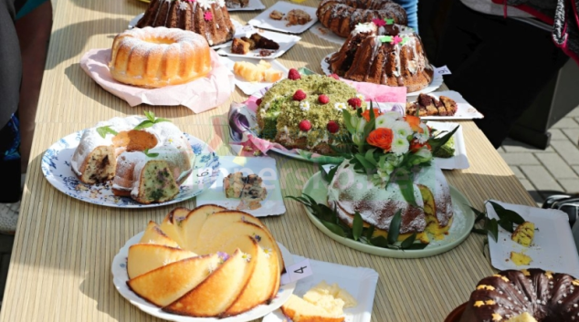 Kávový dýchánek na dvorku šumperské knihovny