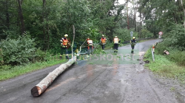 FOTO. Hasiči v kraji mají za sebou třicet výjezdů